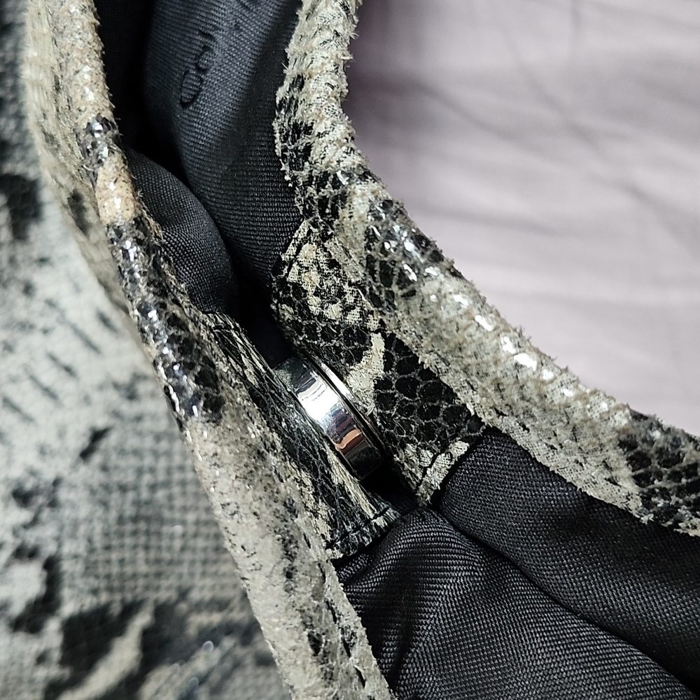 Calvin Klein shoulder bag - Picture 9 of 13